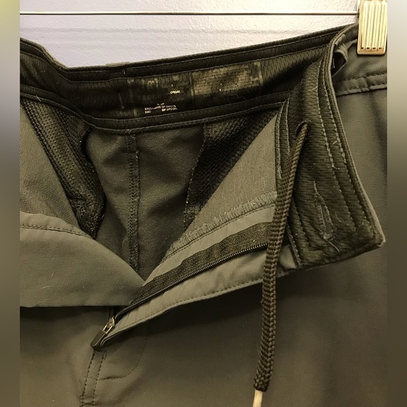 Wet/dry men’s shorts - Picture 2 of 4